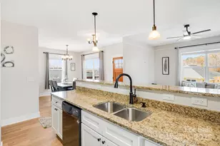 11 Byrdcliffe Ln, Asheville, NC 28805 - Photo 8