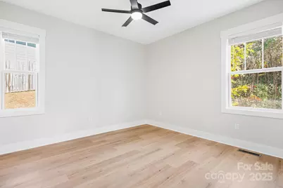 11 Byrdcliffe Lane, Asheville, NC 28805 - Photo 16