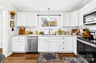 201 Wellington Hills Cir, Salisbury, NC 28147 - Photo 10