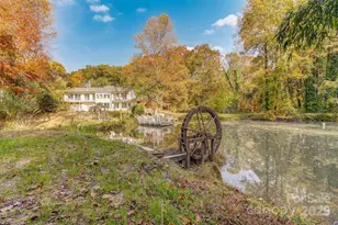 130 Grapevine Ln, Tryon, NC 28782 - Photo 2