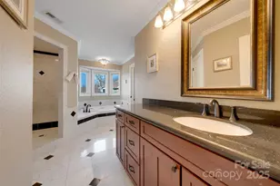 300 Roberts Dr, Hendersonville, NC 28739 - Photo 26