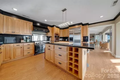 300 Roberts Drive, Hendersonville, NC 28739 - Photo 14