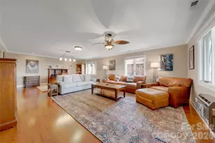 300 Roberts Dr, Hendersonville, NC 28739 - Photo 36