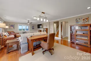 300 Roberts Dr, Hendersonville, NC 28739 - Photo 34