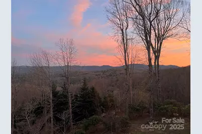 300 Roberts Drive, Hendersonville, NC 28739 - Photo 4