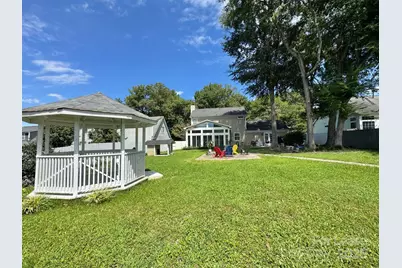 9507 Guernsey Court, Charlotte, NC 28213 - Photo 18