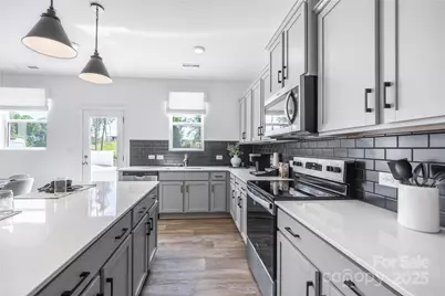 3014 Springvale Street #21, Charlotte, NC 28208 - Photo 4