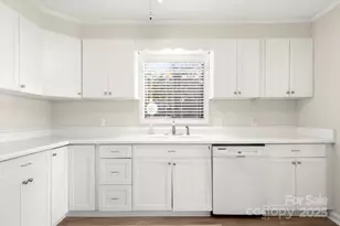 2325 Pinehaven Dr, Gastonia, NC 28054 - Photo 10