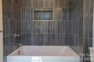 1007 Dacavin Dr, Charlotte, NC 28226 - Photo 36