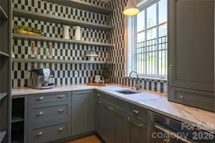 1007 Dacavin Dr, Charlotte, NC 28226 - Photo 8