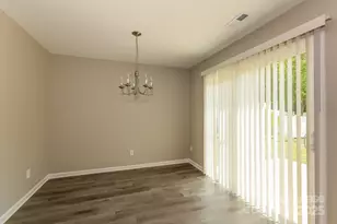 7419 Mary Jo Helms Dr, Charlotte, NC 28215 - Photo 4