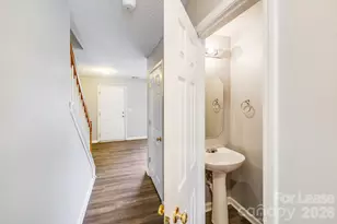 3260 Barons Court Rd, Charlotte, NC 28213 - Photo 14