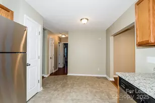 9529 Bradstreet Commons Way, Charlotte, NC 28215 - Photo 8