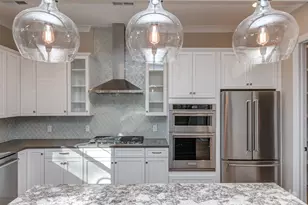 11055 Holiday Cove Dr, Tega Cay, SC 29708 - Photo 8