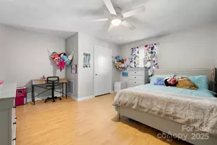 1553 Castell Ln, Hickory, NC 28601 - Photo 22