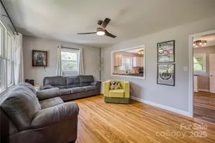 111 Baxter St, Morganton, NC 28655 - Photo 2
