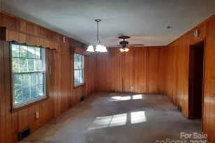 121 Greenview Dr, Kannapolis, NC 28081 - Photo 6