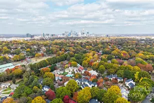 3220 Selwyn Farms Ln, Charlotte, NC 28209 - Photo 4