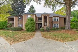 3220 Selwyn Farms Ln, Charlotte, NC 28209 - Photo 2