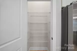 105 Collin Pl, Asheville, NC 28804 - Photo 8