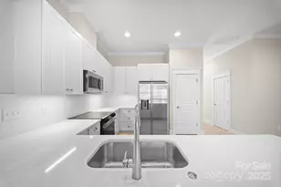 107 Collin Pl, Asheville, NC 28804 - Photo 12