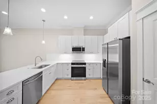 107 Collin Pl, Asheville, NC 28804 - Photo 10