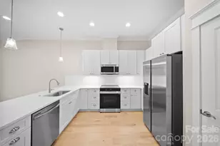 107 Collin Pl, Asheville, NC 28804 - Photo 10
