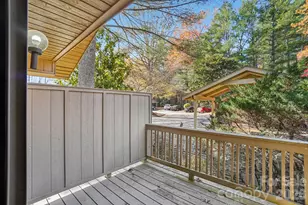 305 N Scarlet Oak Ln, Hendersonville, NC 28791 - Photo 6