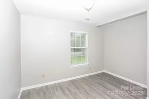 8247 Gera Emma Dr, Charlotte, NC 28215 - Photo 8