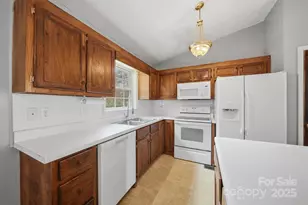 904 Pine Mountain Rd, Hudson, NC 28638 - Photo 12