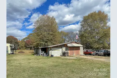 2612 W Dixon Boulevard, Shelby, NC 28152 - Photo 6