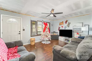 407 Forestway Dr, Mount Holly, NC 28120 - Photo 16