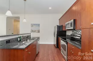 230 S Tryon St, Charlotte, NC 28202 - Photo 10