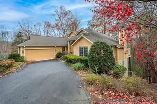 21 Wild Flower Hollow, Hendersonville, NC 28739 - Photo 2