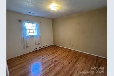 2665 Fairway Acres Circle, Lenoir, NC 28645 - Photo 18