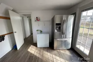 613 Gurley St, Albemarle, NC 28001 - Photo 32