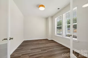 5214 Holw Br Rd, Charlotte, NC 28278 - Photo 4
