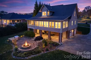 1002 4th St NE, Conover, NC 28613 - Photo 1