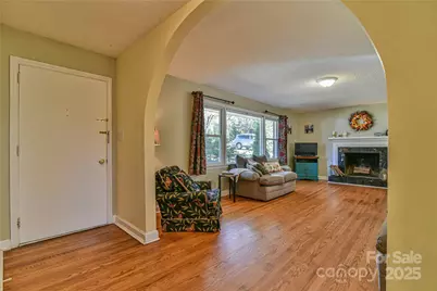 26 Bevlyn Drive, Asheville, NC 28803 - Photo 4