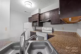 2505 Stockbridge Dr, Charlotte, NC 28210 - Photo 20