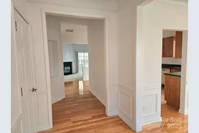 6423 Ridgeview Commons Drive, Charlotte, NC 28269 - Photo 12