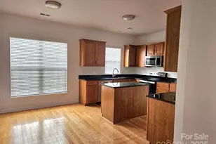 6423 Ridgeview Commons Dr, Charlotte, NC 28269 - Photo 10