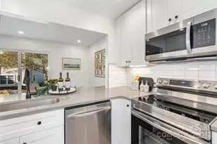 7802 Renaissance Ct, Charlotte, NC 28226 - Photo 12