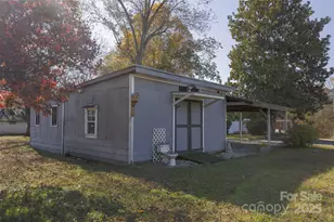 1229 Poplar St, Albemarle, NC 28001 - Photo 16