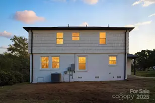 5609 Alanhurst Pl, Charlotte, NC 28217 - Photo 26