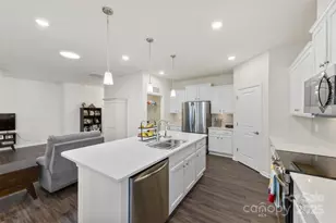 129 Picasso Trl, Mount Holly, NC 28120 - Photo 20