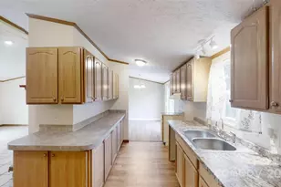 71 London Ln, Clyde, NC 28721 - Photo 10