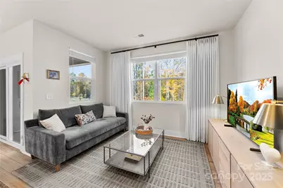 9722 Munsing Drive, Charlotte, NC 28269 - Photo 10