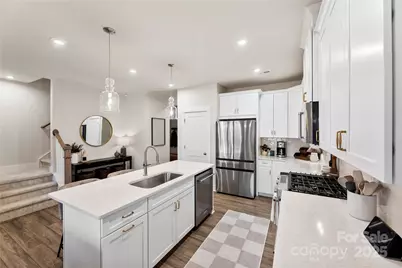 9722 Munsing Drive, Charlotte, NC 28269 - Photo 4