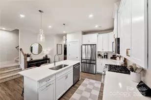 9722 Munsing Dr, Charlotte, NC 28269 - Photo 4